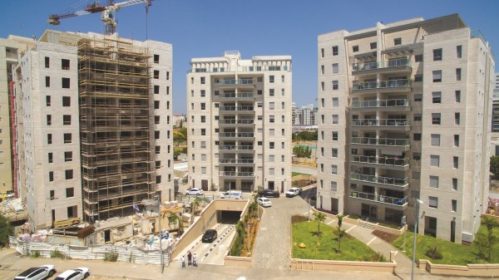 דוניץ ברחובות המדע של חברת אחים דוניץ קרדיט תמונה Bee Productions (600 x 337)